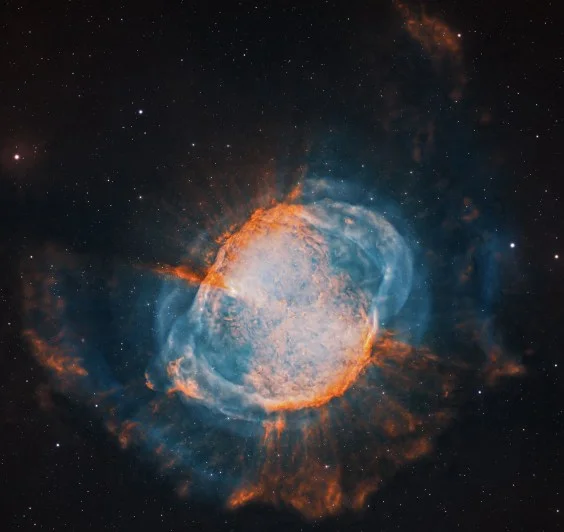 Dazzling Image of M27 Nebula Offers Insight into Our Sun's Future